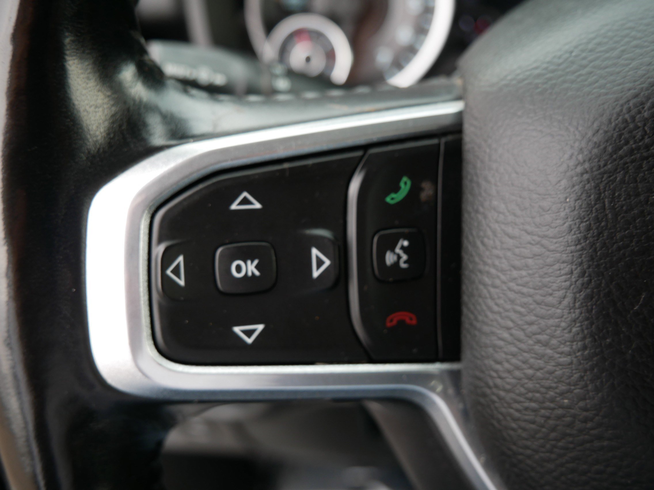 Used 2020 RAM 1500 Laramie AWD/4WD image 28