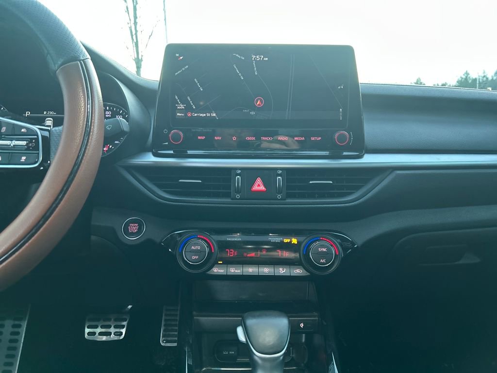 Used 2022 Kia Forte GT-Line w/ GT-Line Premium Package image 27