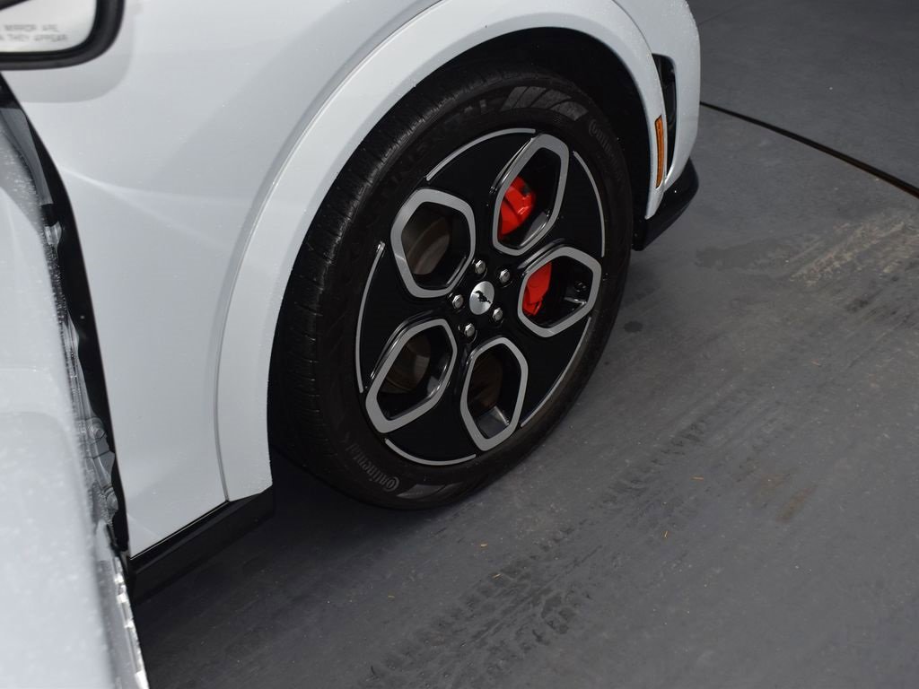 Certified 2022 Ford Mustang Mach-E GT image 14