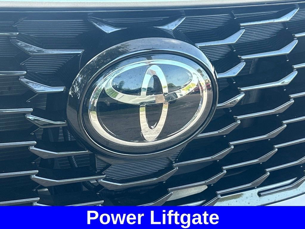 Used 2022 Toyota Highlander XSE image 23