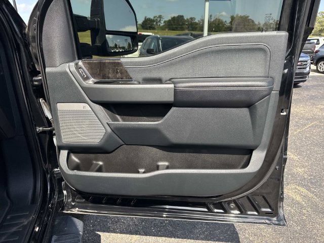 Certified 2023 Ford F250 Lariat w/ Lariat Ultimate Package AWD/4WD image 14