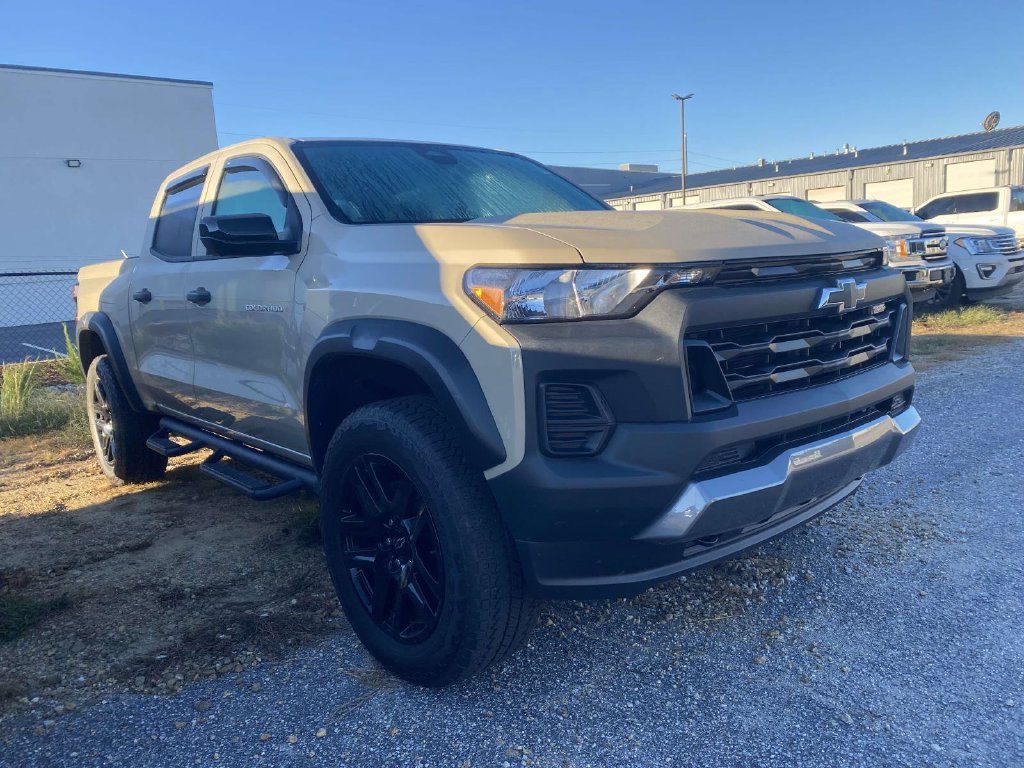 Used 2024 Chevrolet Colorado Trail Boss w/ Technology Package