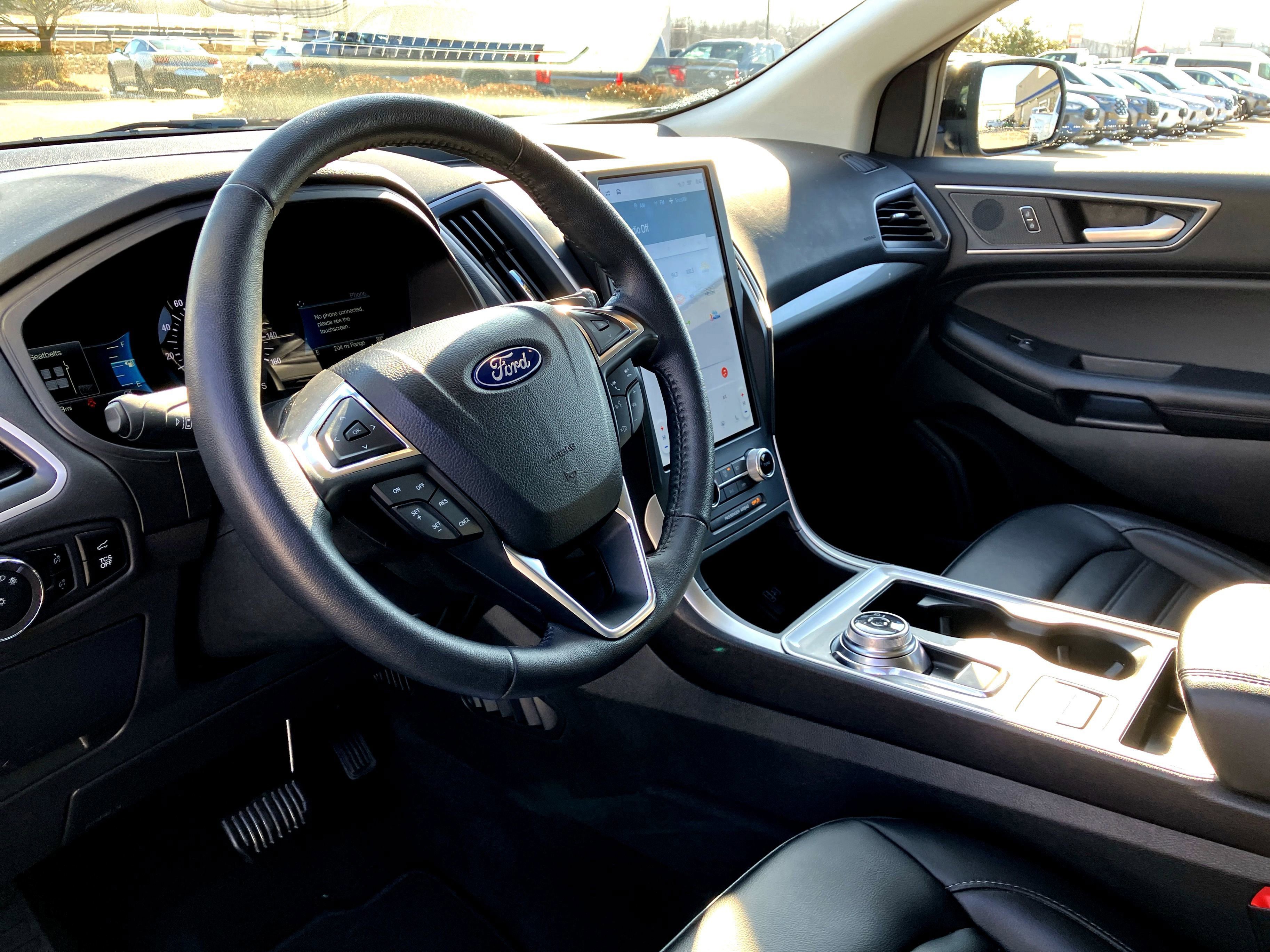 Certified 2024 Ford Edge SEL w/ Convenience Package image 39