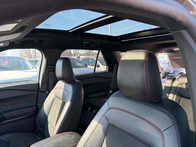 Certified 2023 Ford Explorer ST-Line w/ Class IV Trailer Tow Package image 10