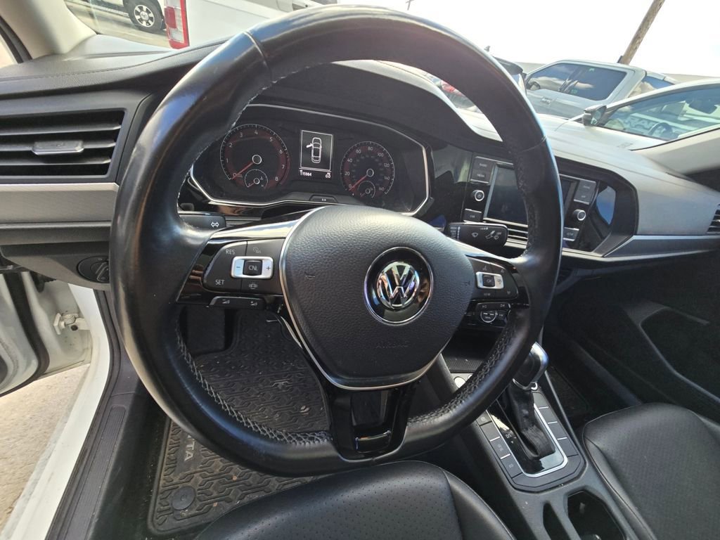 Used 2019 Volkswagen Jetta SE image 11