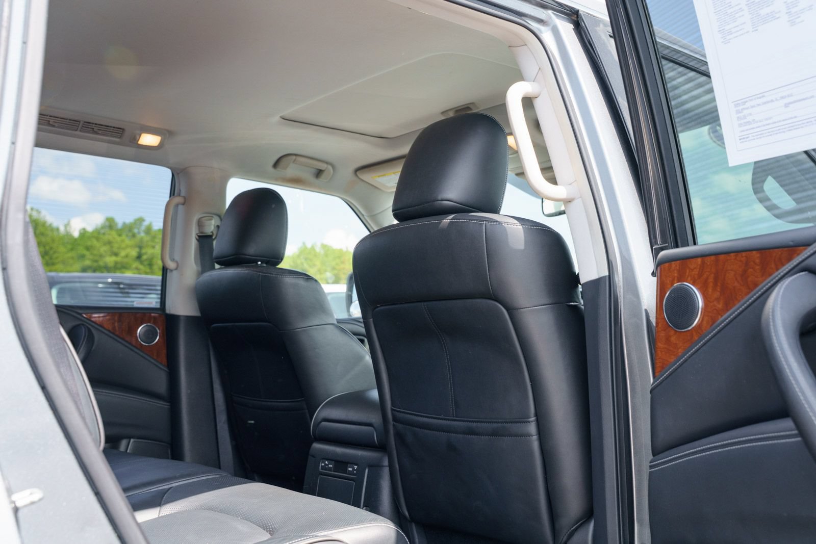 Used 2018 INFINITI QX80 4WD w/ Driver Assistance Package image 13