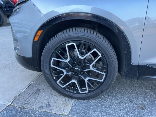 Used 2024 Chevrolet Blazer RS w/ Driver Confidence II Package FWD image 9