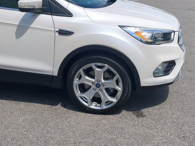 Certified 2019 Ford Escape Titanium FWD image 11
