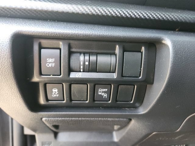 Used 2019 Subaru Crosstrek 2.0i Premium w/ Eyesight System AWD/4WD image 27