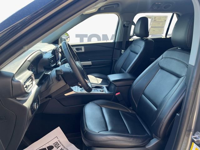 Certified 2023 Ford Explorer XLT w/ Equipment Group 202A AWD/4WD image 9