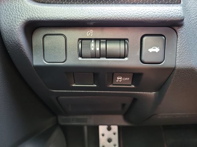 Used 2018 Subaru WRX Premium AWD/4WD image 17
