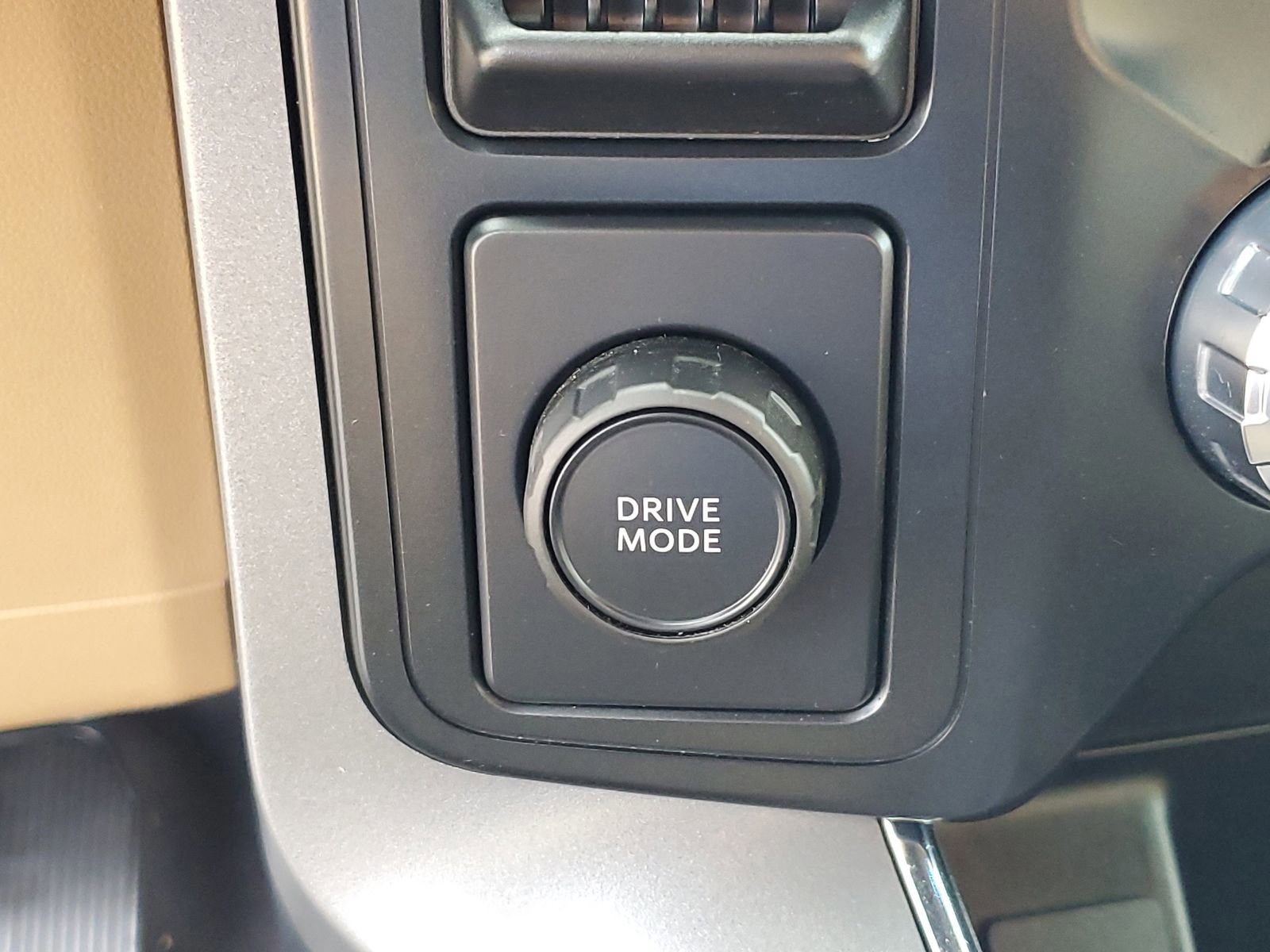 Certified 2023 Ford F150 XLT w/ Equipment Group 302A High image 26