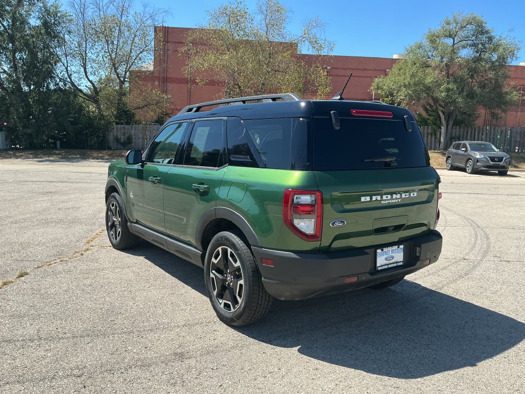 Certified 2023 Ford Bronco Sport Outer Banks w/ Tech Package AWD/4WD image 3