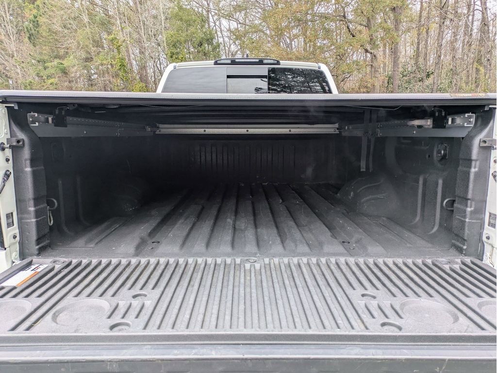 Used 2022 Nissan Titan PRO-4X image 7