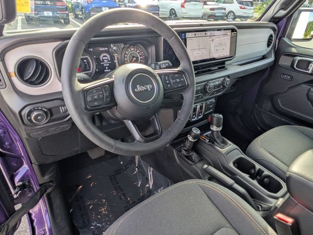 Used 2026 Jeep Wrangler Sport AWD/4WD image 16