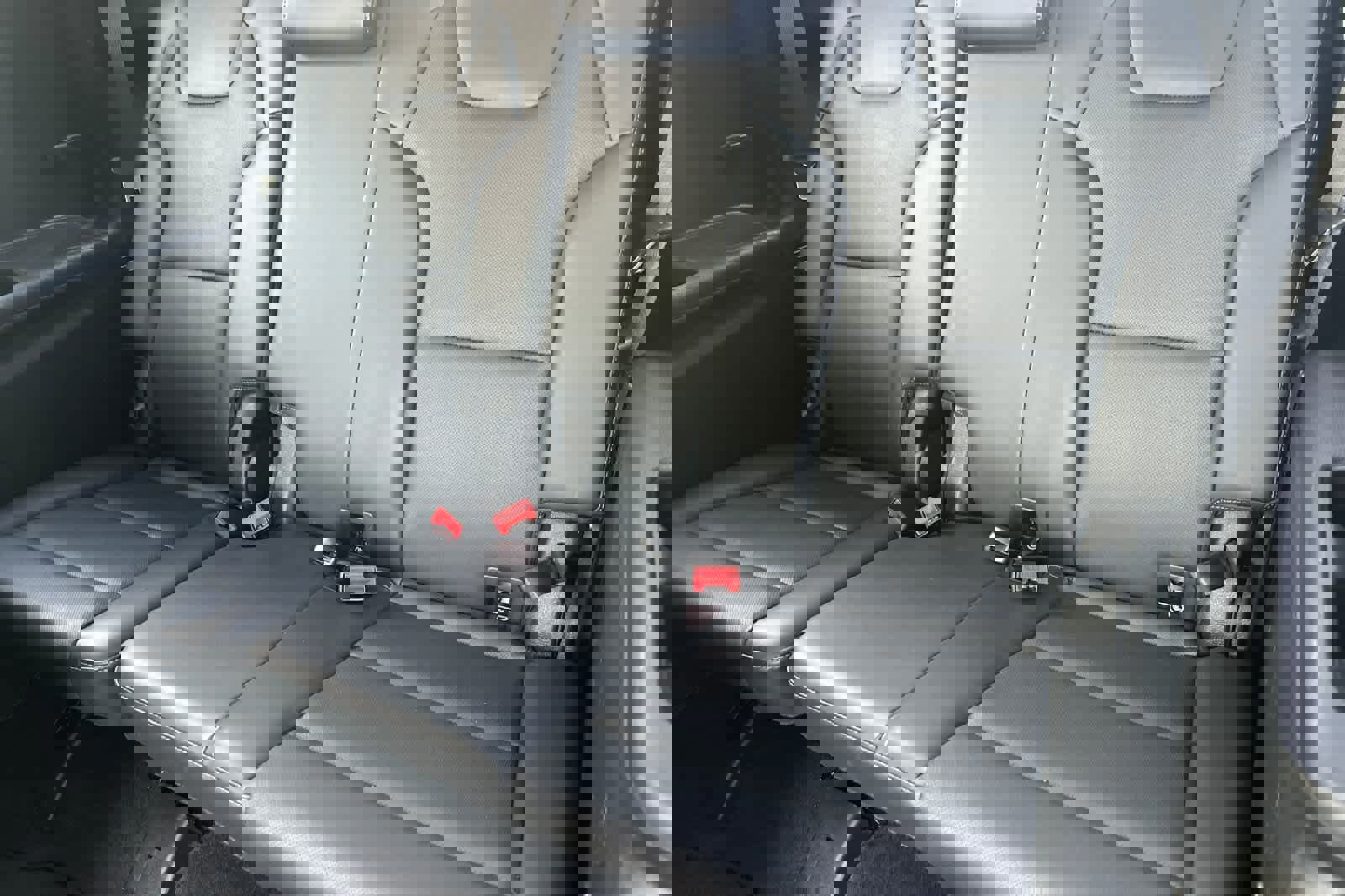 Used 2025 Kia Telluride S image 15