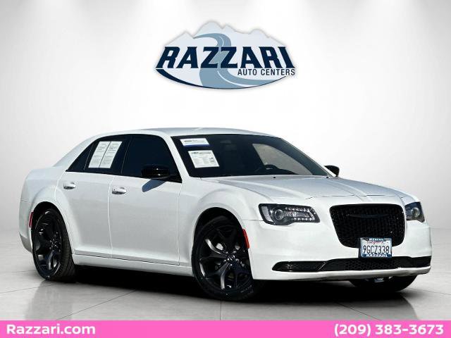 Used 2022 Chrysler 300 Touring w/ Sport Appearance Package RWD image 1
