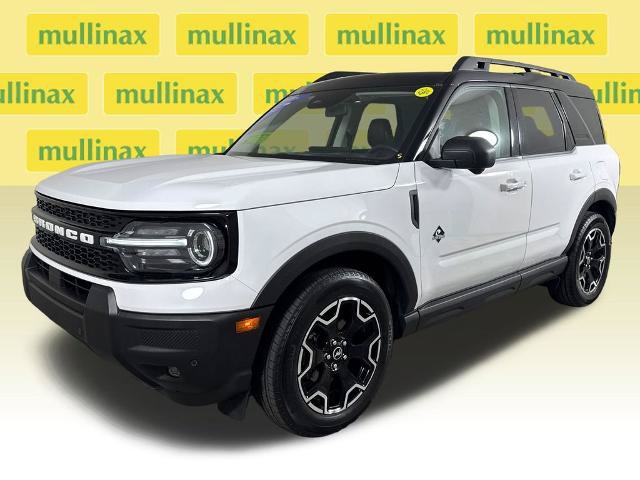 Certified 2025 Ford Bronco Sport Outer Banks w/ Outer Banks Tech Package+ AWD/4WD image 16