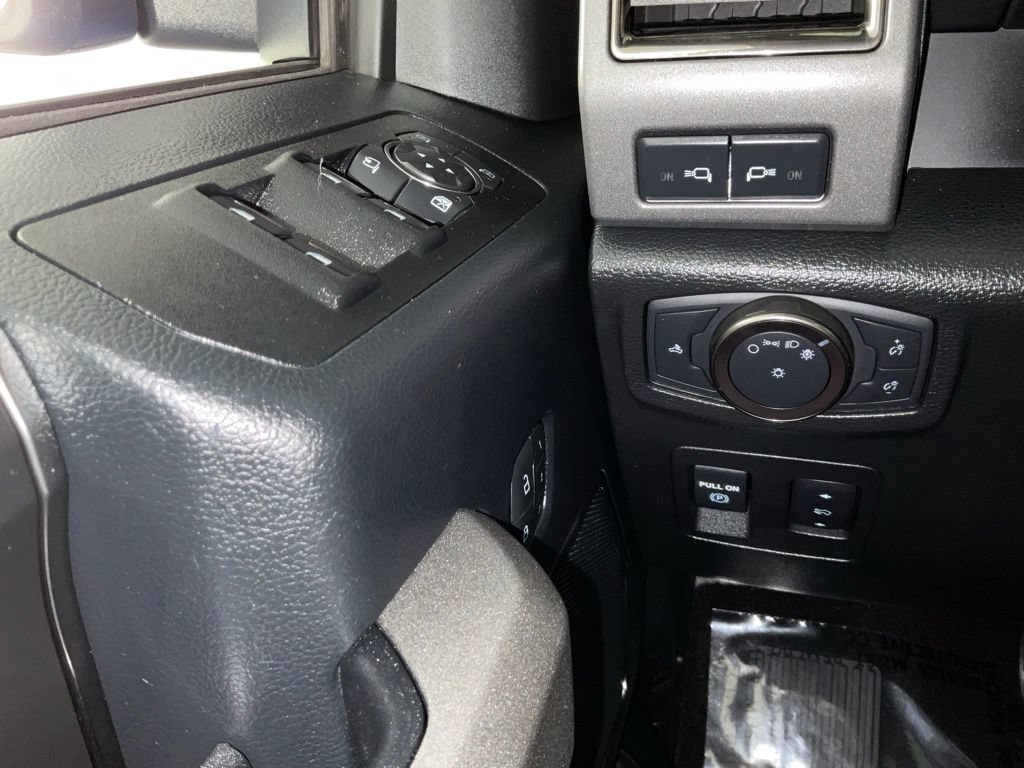 Certified 2019 Ford F150 Raptor w/ Equipment Group 802A Luxury AWD/4WD image 21