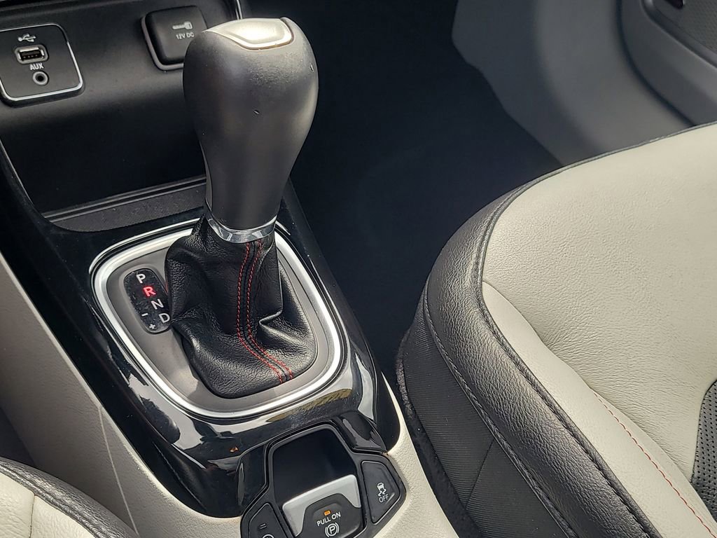 Used 2018 Jeep Compass Limited w/ Navigation Group image 27