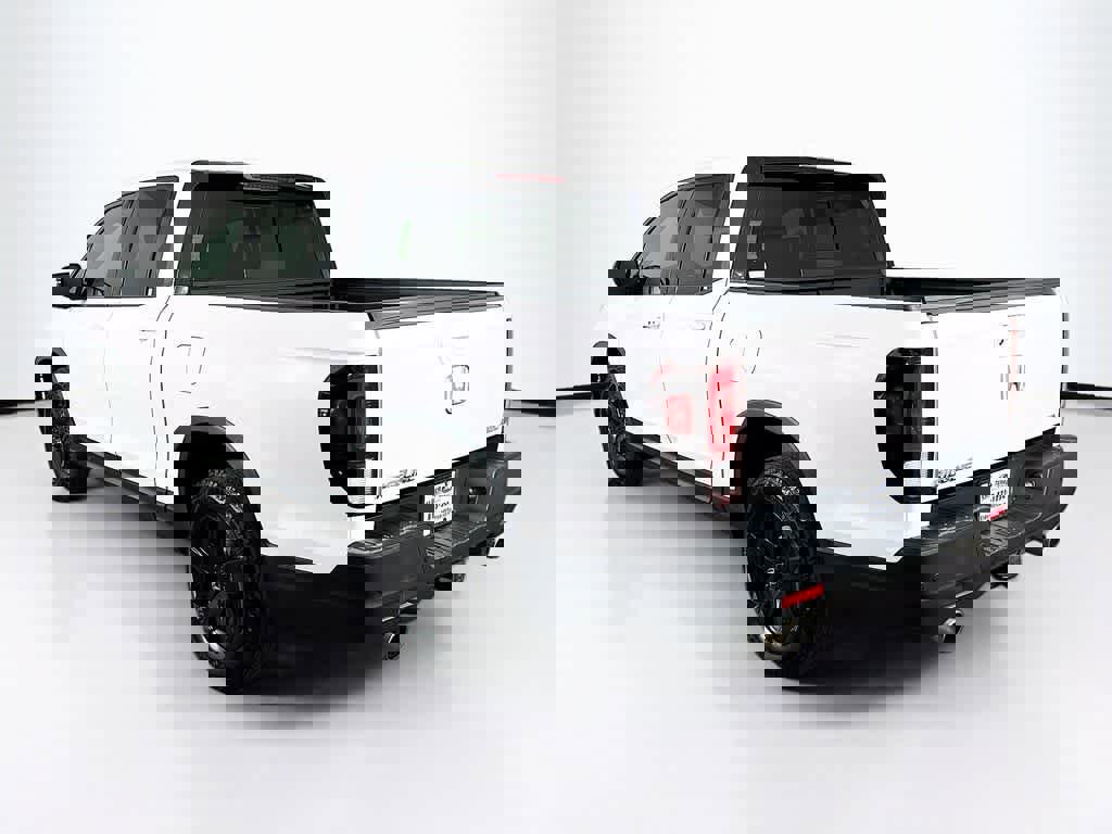 Used 2022 Honda Ridgeline Black Edition image 3