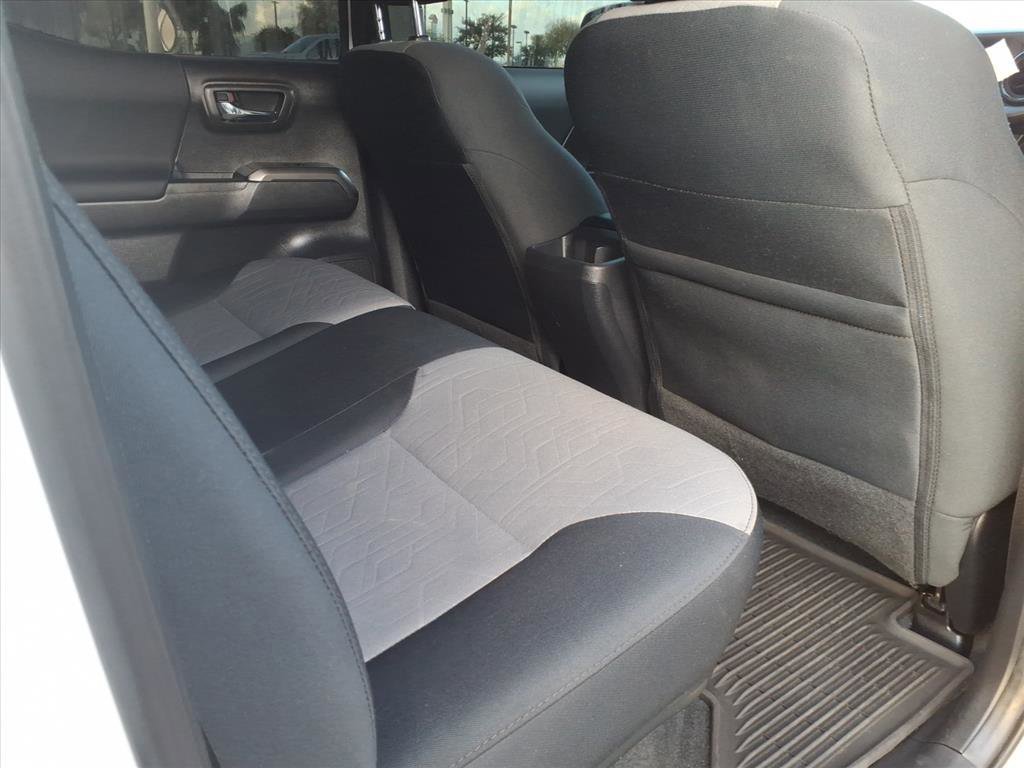 Used 2022 Toyota Tacoma TRD Off-Road image 13