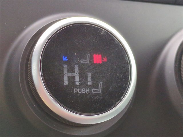 Used 2020 Jaguar E-PACE SE image 24