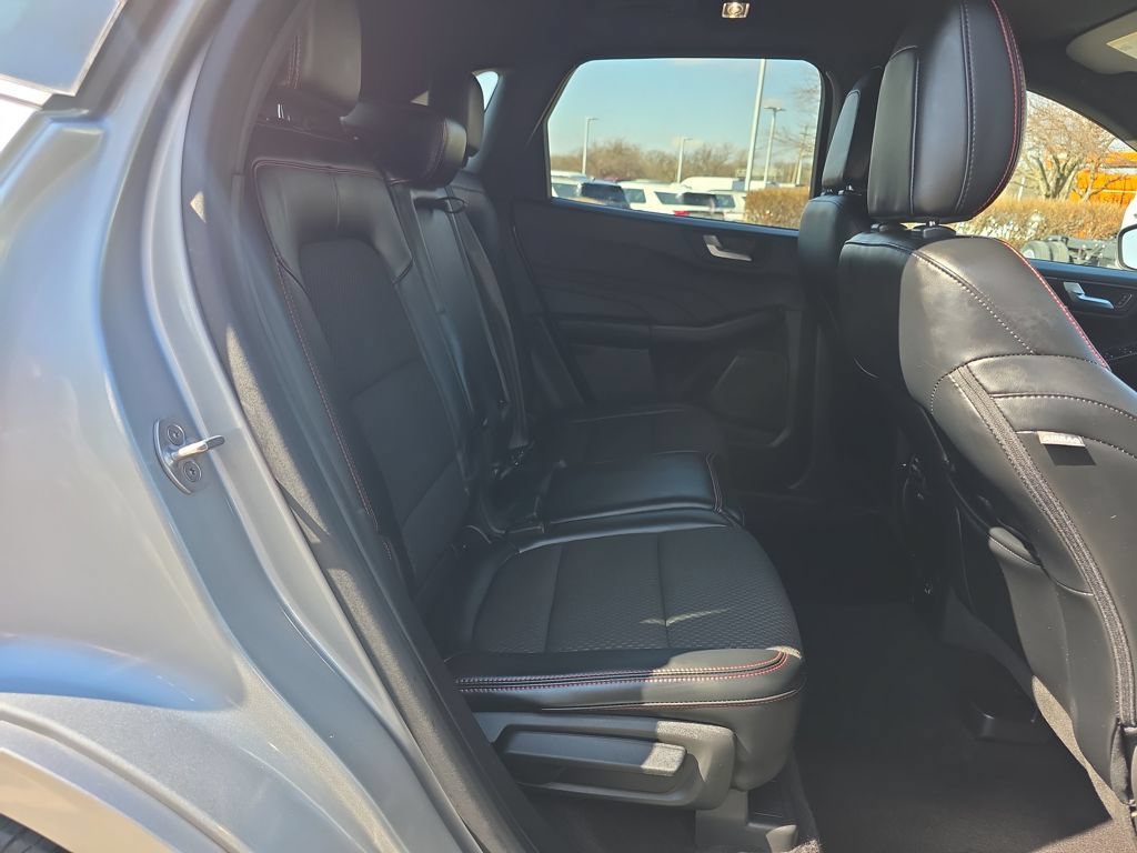 Certified 2023 Ford Escape ST-Line w/ Tech Pack #1 AWD/4WD image 35