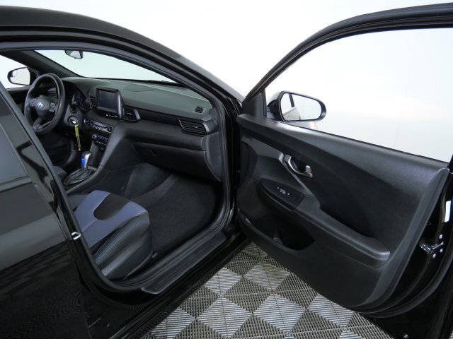 Used 2020 Hyundai Veloster 2.0 FWD image 8