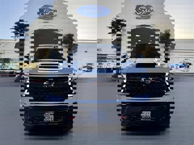 Used 2025 Chevrolet Silverado 2500 ZR2 image 8