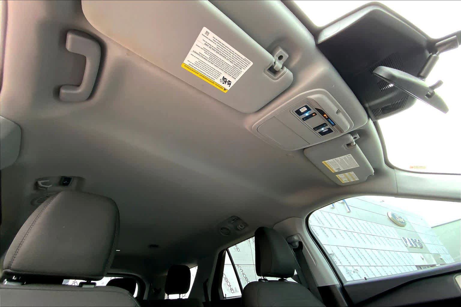 Certified 2024 Ford Explorer XLT RWD image 14