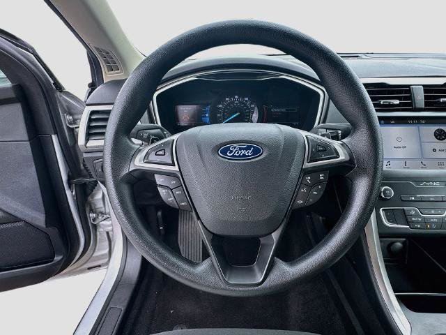 Certified 2019 Ford Fusion SE FWD image 10