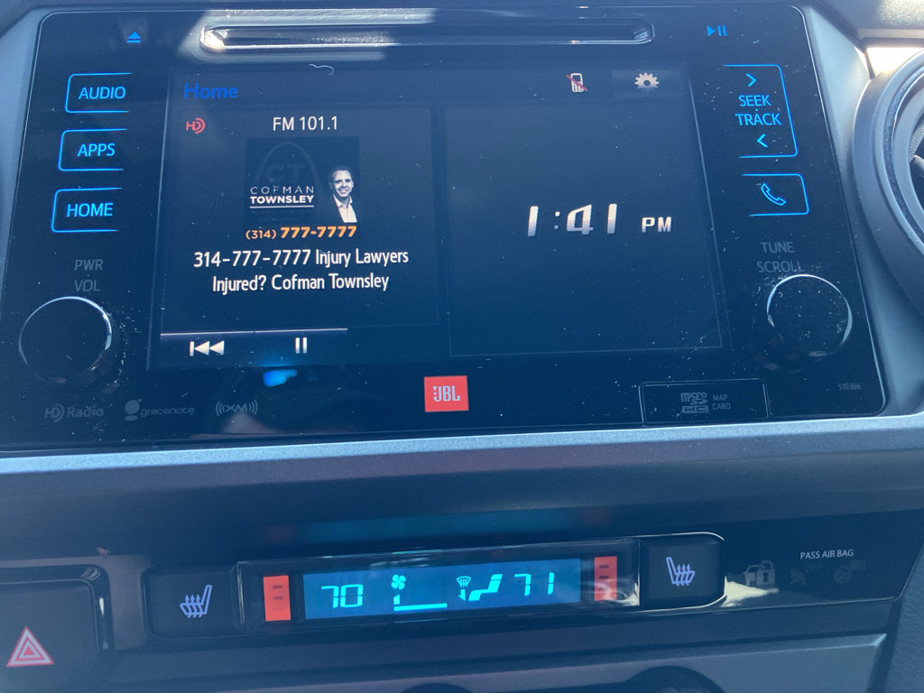 Used 2018 Toyota Tacoma TRD Sport image 18