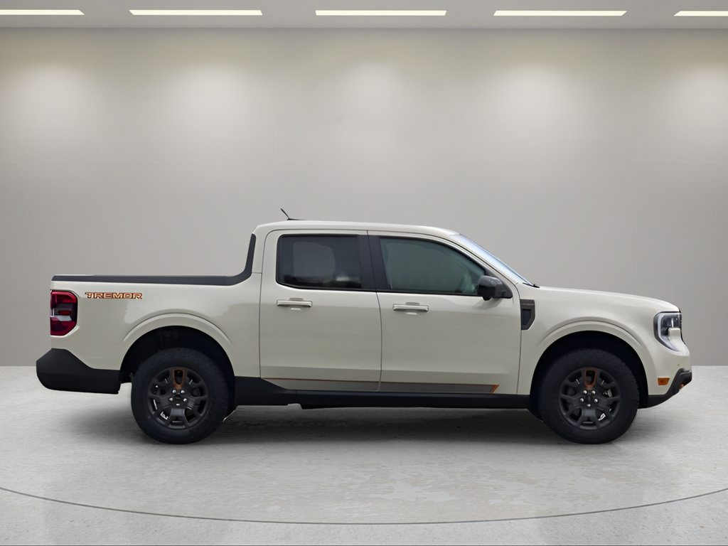 Certified 2025 Ford Maverick Tremor AWD/4WD image 11