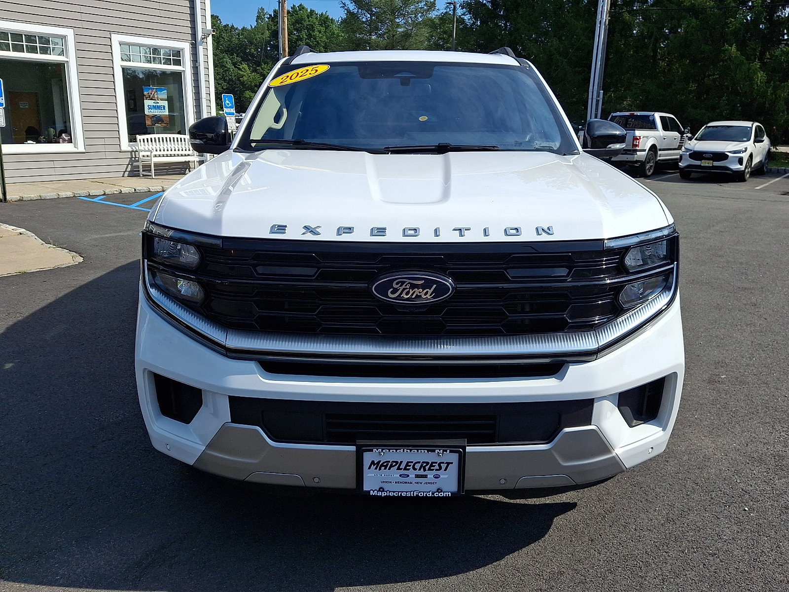 Certified 2025 Ford Expedition Platinum AWD/4WD image 2