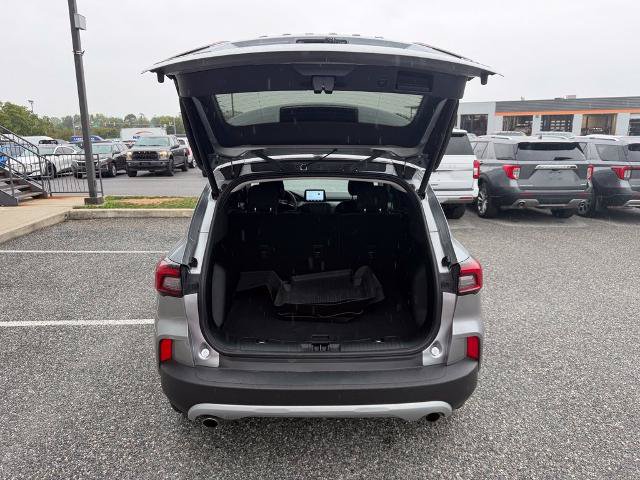 Certified 2023 Ford Escape Active AWD/4WD image 9