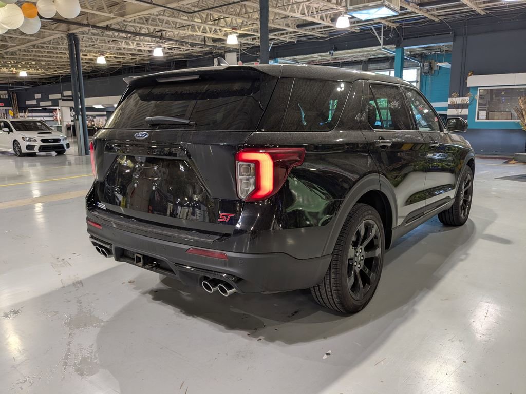 Certified 2022 Ford Explorer ST w/ ST Street Pack AWD/4WD image 7