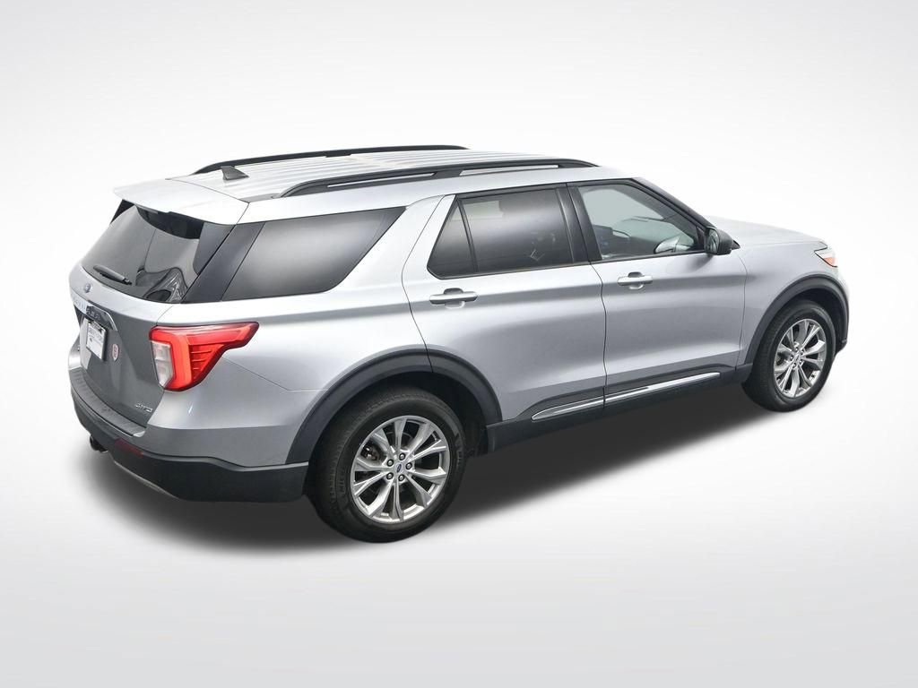 Certified 2023 Ford Explorer XLT w/ Equipment Group 202A image 28
