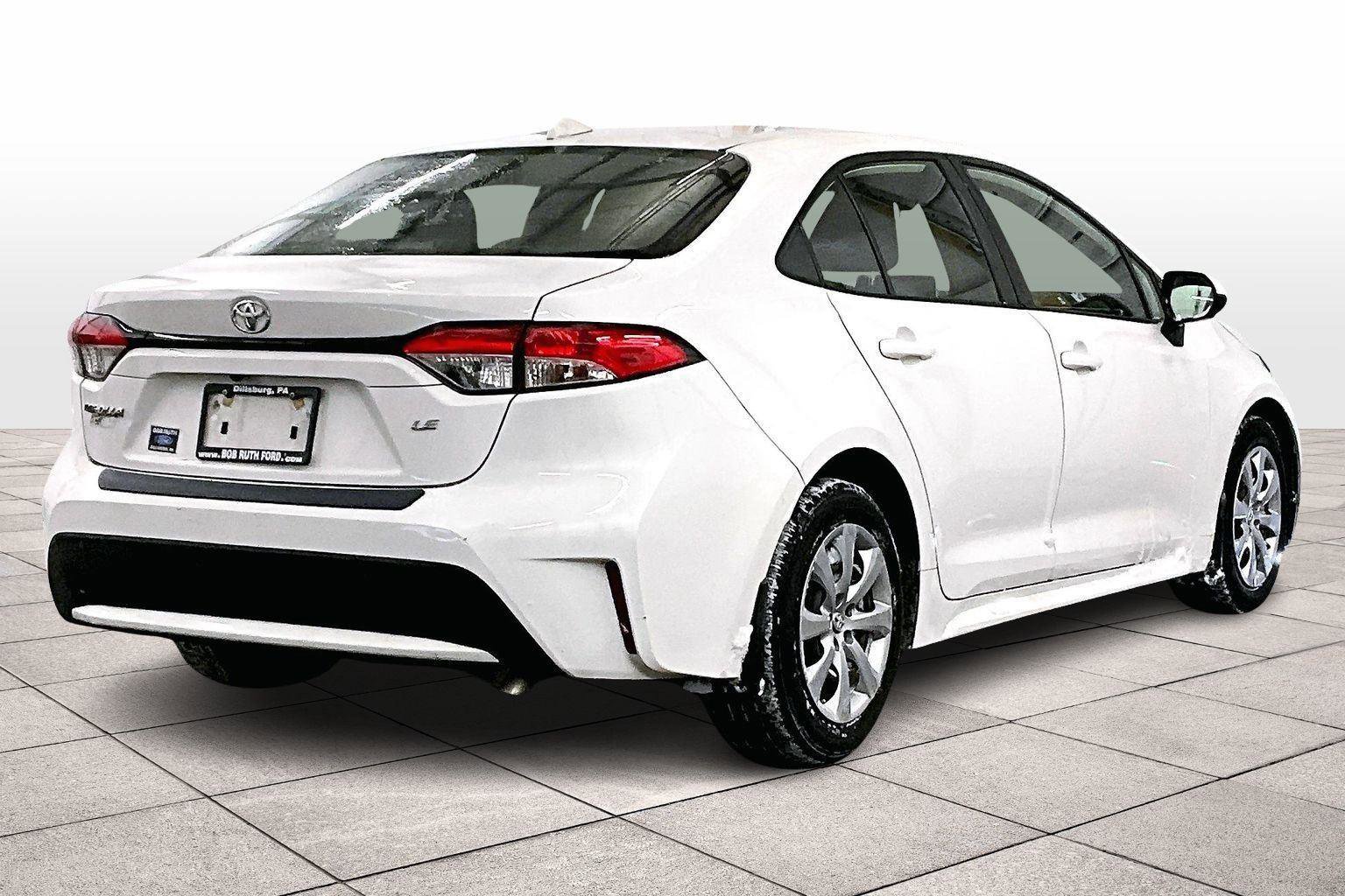 Used 2020 Toyota Corolla LE image 11