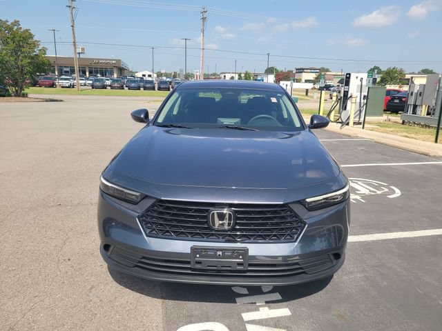 Used 2023 Honda Accord LX image 2