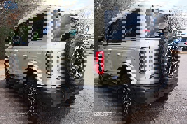 Certified 2025 Ford Bronco Outer Banks image 3