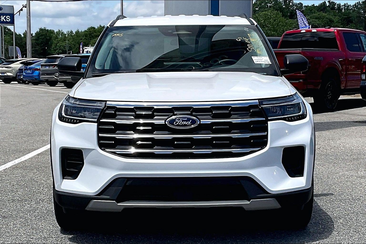 Certified 2025 Ford Explorer Active RWD image 2