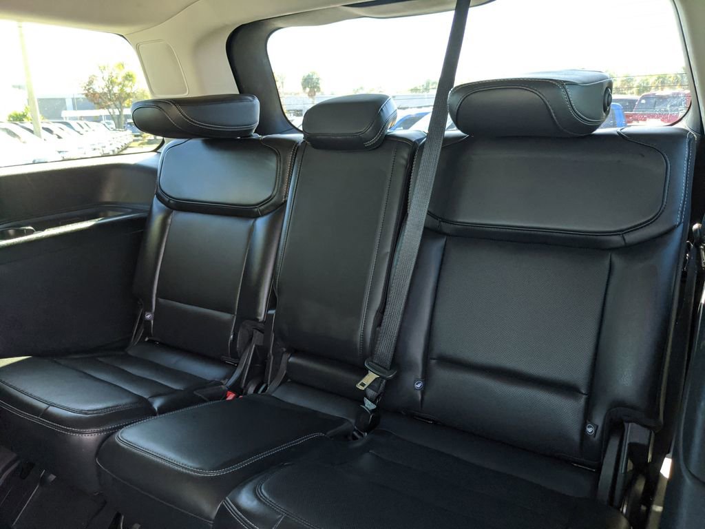 Certified 2025 Ford Expedition Platinum image 23