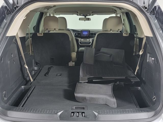Certified 2023 Ford Explorer XLT w/ Equipment Group 202A AWD/4WD image 16