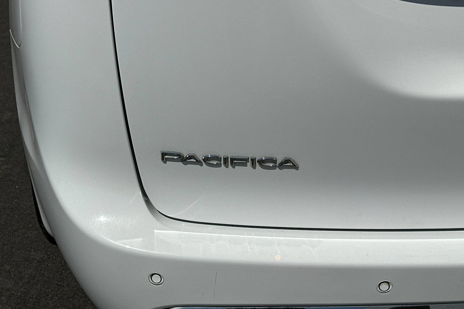 Used 2025 Chrysler Pacifica Select FWD image 32