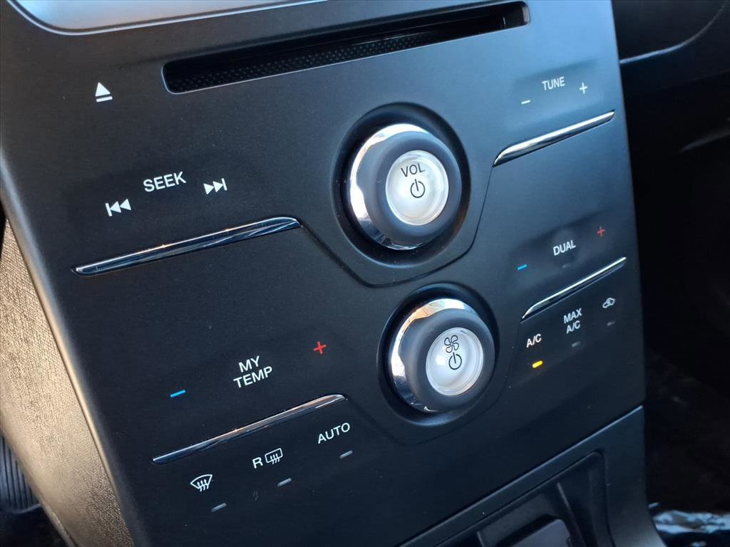 Certified 2019 Ford Flex SEL w/ Equipment Group 202A image 20