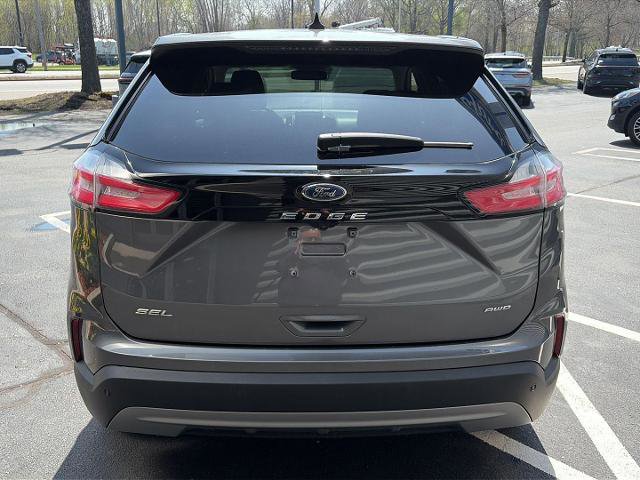 Certified 2024 Ford Edge SEL w/ Convenience Package AWD/4WD image 4