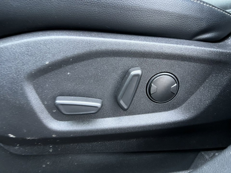 Certified 2022 Ford Edge SEL w/ Convenience Package image 9