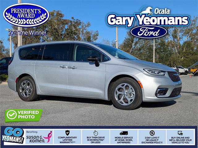 Used 2024 Chrysler Pacifica Limited image 7