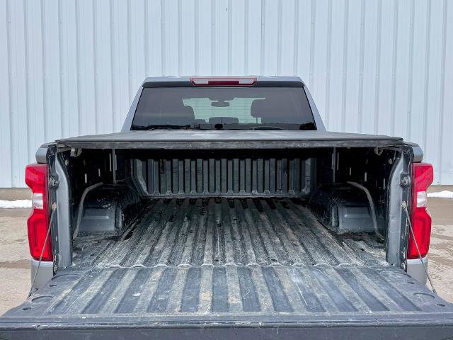 Used 2022 Chevrolet Silverado 1500 LT Trail Boss w/ LPO, Dark Essentials Package image 17